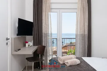 Modern Sea-View Apartment in Novalja for Up to 4