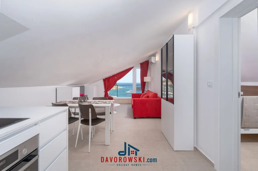 Sea-View Apartment in Lun, Island of Pag (Sleeps 4)