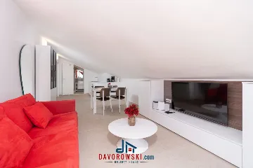 Sea-View Apartment in Lun, Island of Pag (Sleeps 4)