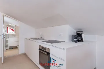 Sea-View Apartment in Lun, Island of Pag (Sleeps 4)