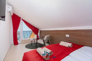 Sea-View Apartment in Lun, Island of Pag (Sleeps 4)