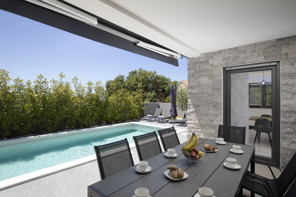 3-Bedroom Villa in Juršići for Up to 8 Guests