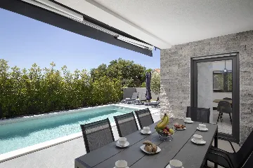 3-Bedroom Villa in Juršići for Up to 8 Guests