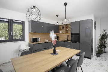 3-Bedroom Villa in Juršići for Up to 8 Guests