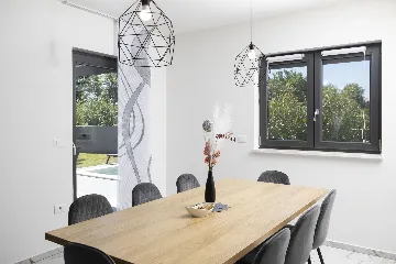 3-Bedroom Villa in Juršići for Up to 8 Guests