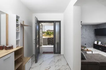 3-Bedroom Villa in Juršići for Up to 8 Guests