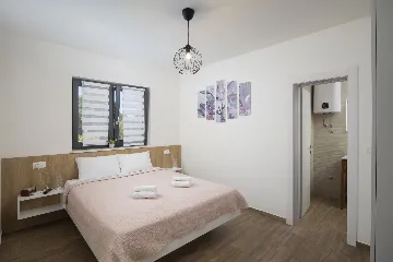 3-Bedroom Villa in Juršići for Up to 8 Guests