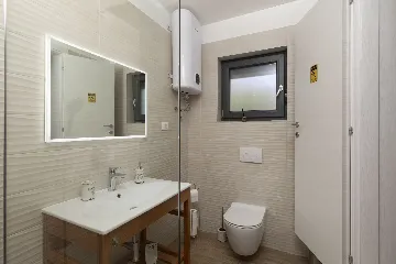 3-Bedroom Villa in Juršići for Up to 8 Guests