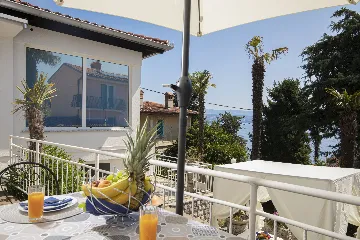 Apartment in Ika for 4 Guests with Sea-View Terrace