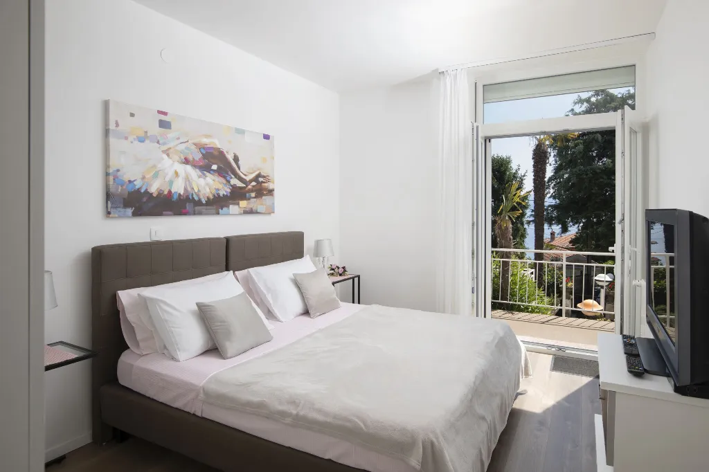 Apartment in Ika for 4 Guests with Sea-View Terrace