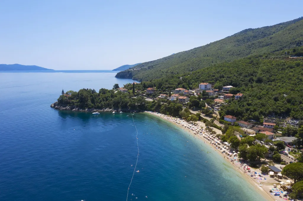 Apartment in Ika for 4 Guests with Sea-View Terrace