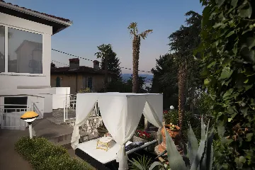 Apartment in Ika for 4 Guests with Sea-View Terrace