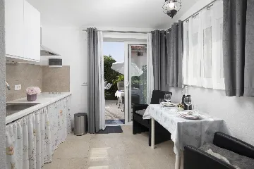 Studio Apartment in Ika for 2 Guests