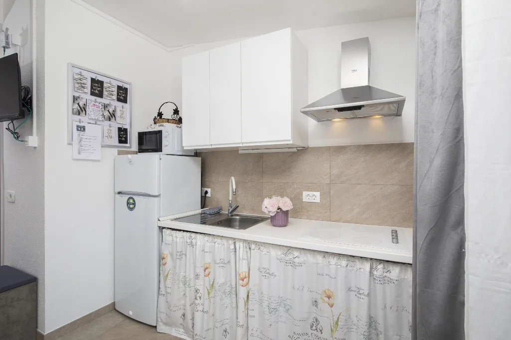 Studio Apartment in Ika for 2 Guests