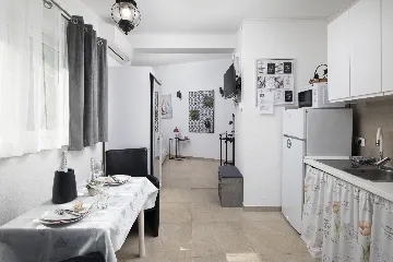 Studio Apartment in Ika for 2 Guests