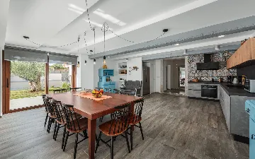 Villa in Pula with Private Heated Pool (Sleeps 12)