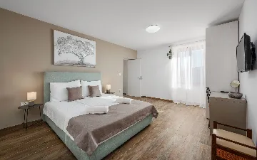 Villa in Pula with Private Heated Pool (Sleeps 12)