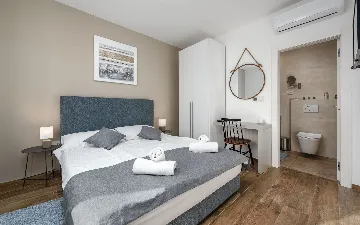 Villa in Pula with Private Heated Pool (Sleeps 12)