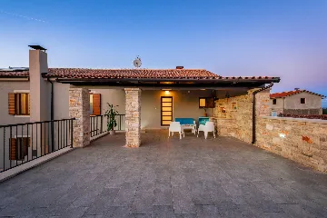 Villa in Pula with Private Heated Pool (Sleeps 12)