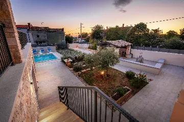 Villa in Pula with Private Heated Pool (Sleeps 12)