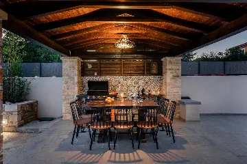 Villa in Pula with Private Heated Pool (Sleeps 12)