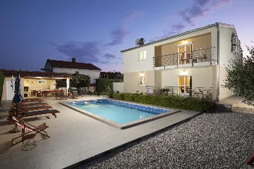 Family Villa in Poreč for Up to 10 Guests