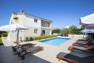 Family Villa in Poreč for Up to 10 Guests