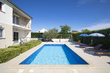 Family Villa in Poreč for Up to 10 Guests