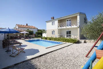 Family Villa in Poreč for Up to 10 Guests