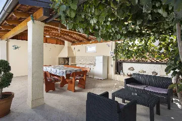 Family Villa in Poreč for Up to 10 Guests