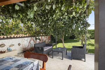 Family Villa in Poreč for Up to 10 Guests