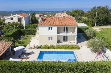 Family Villa in Poreč for Up to 10 Guests