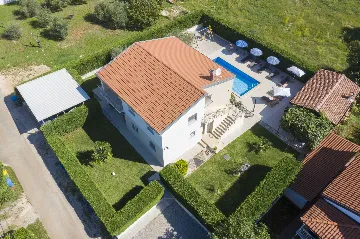 Family Villa in Poreč for Up to 10 Guests