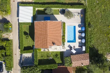 Family Villa in Poreč for Up to 10 Guests