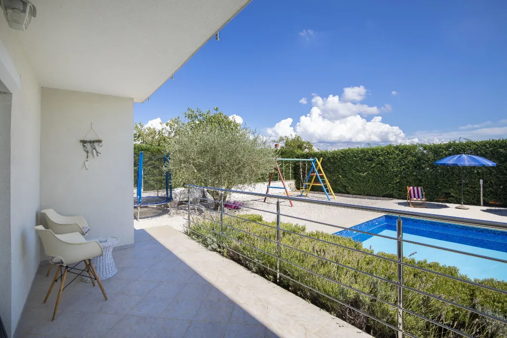 Family Villa in Poreč for Up to 10 Guests