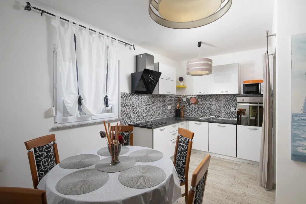 Family Villa in Poreč for Up to 10 Guests