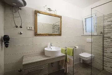 Family Villa in Poreč for Up to 10 Guests