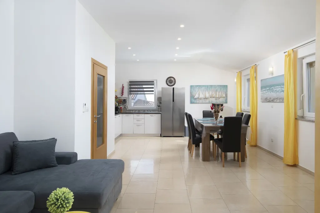 Family Villa in Poreč for Up to 10 Guests