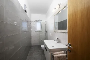 Family Villa in Poreč for Up to 10 Guests