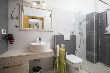 Family Villa in Poreč for Up to 10 Guests