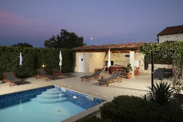 Family Villa in Poreč for Up to 10 Guests