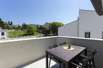 Poreč Mugeba Apartment for Up to 4 Guests with Pool