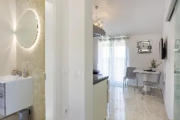 Poreč Mugeba Apartment for Up to 4 Guests with Pool