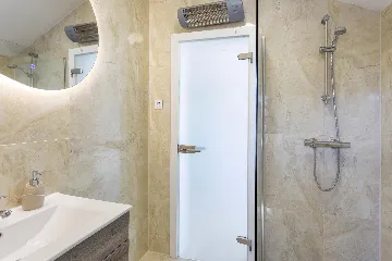 Poreč Mugeba Apartment for Up to 4 Guests with Pool