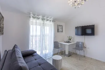 Poreč Mugeba Apartment for Up to 4 Guests with Pool