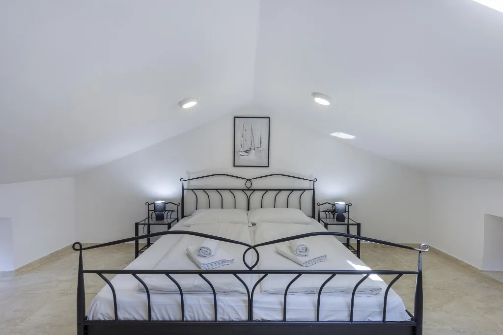 Poreč Mugeba Apartment for Up to 4 Guests with Pool
