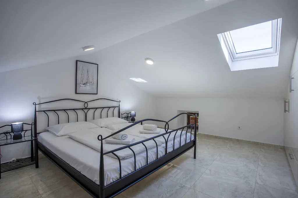 Poreč Mugeba Apartment for Up to 4 Guests with Pool