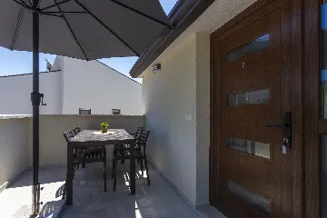 Poreč Mugeba Apartment for Up to 4 Guests with Pool