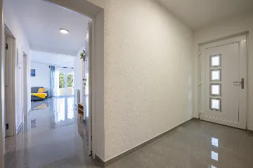 1-Bedroom Apartment for 4 in Pula