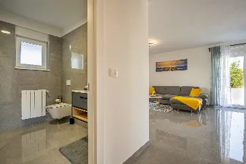 1-Bedroom Apartment for 4 in Pula